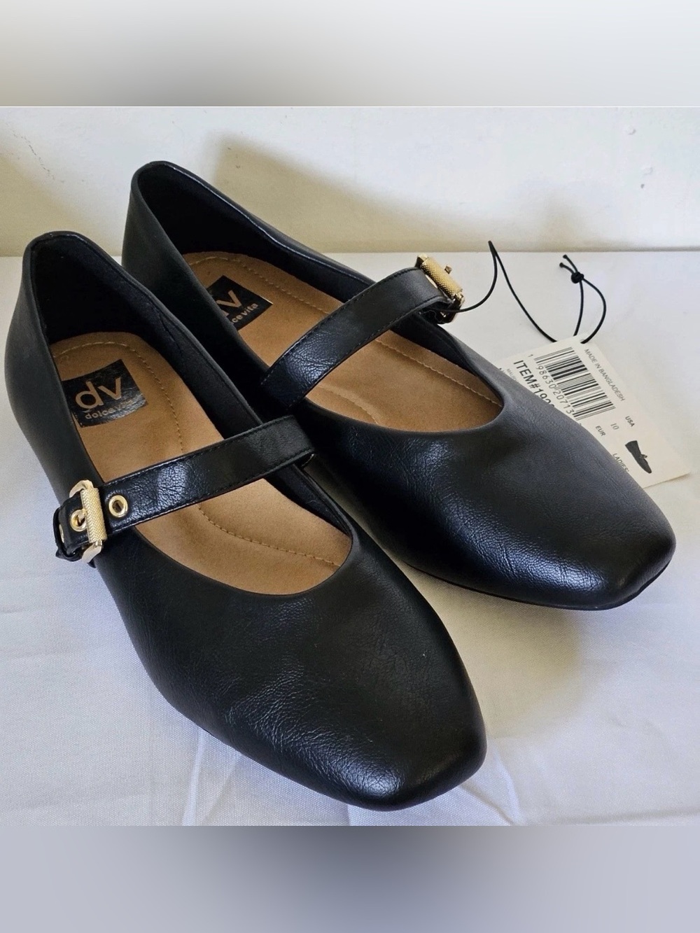 DV by Dolce Vita Black Mary Jane Flats with Gold Buckle Size 8